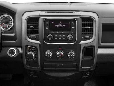 2017 RAM 1500 Express Crew Cab 4x4 5'7" Box