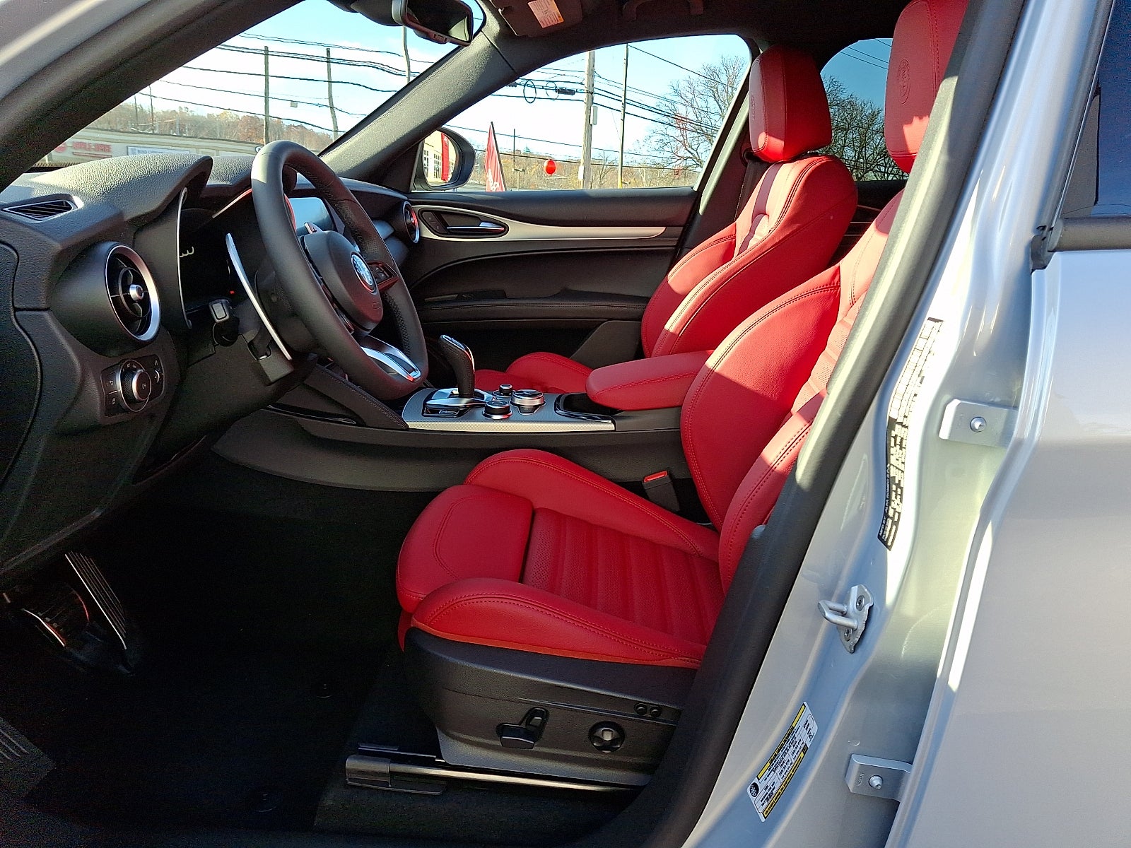 2025 Alfa Romeo Stelvio Sprint AWD