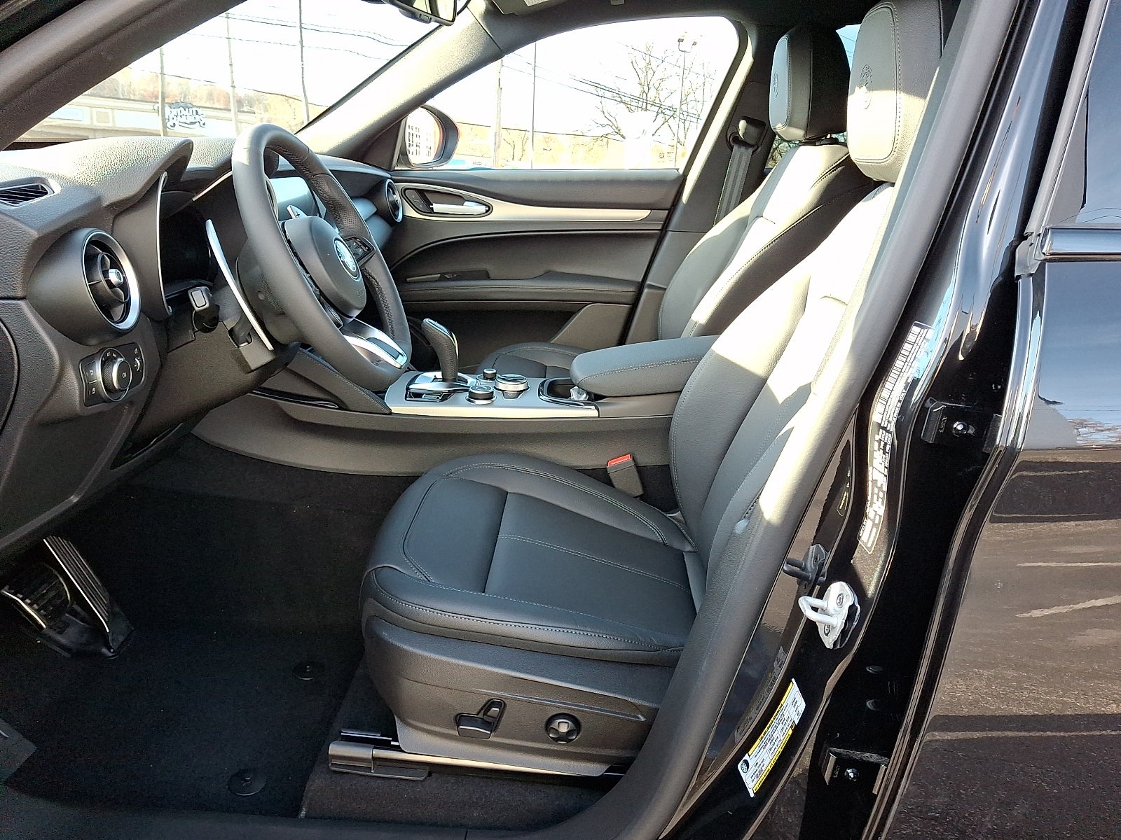 2025 Alfa Romeo Stelvio Sprint AWD