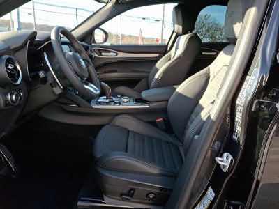 2025 Alfa Romeo Stelvio Sprint AWD