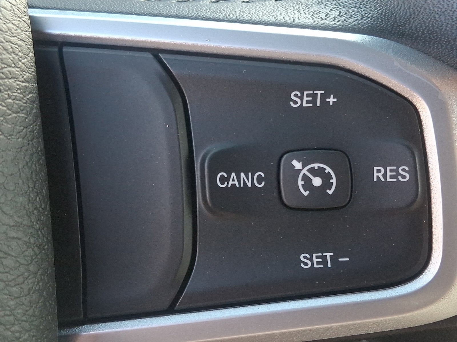 2024 RAM 1500 Big Horn Quad Cab 4x4 6'4" Box