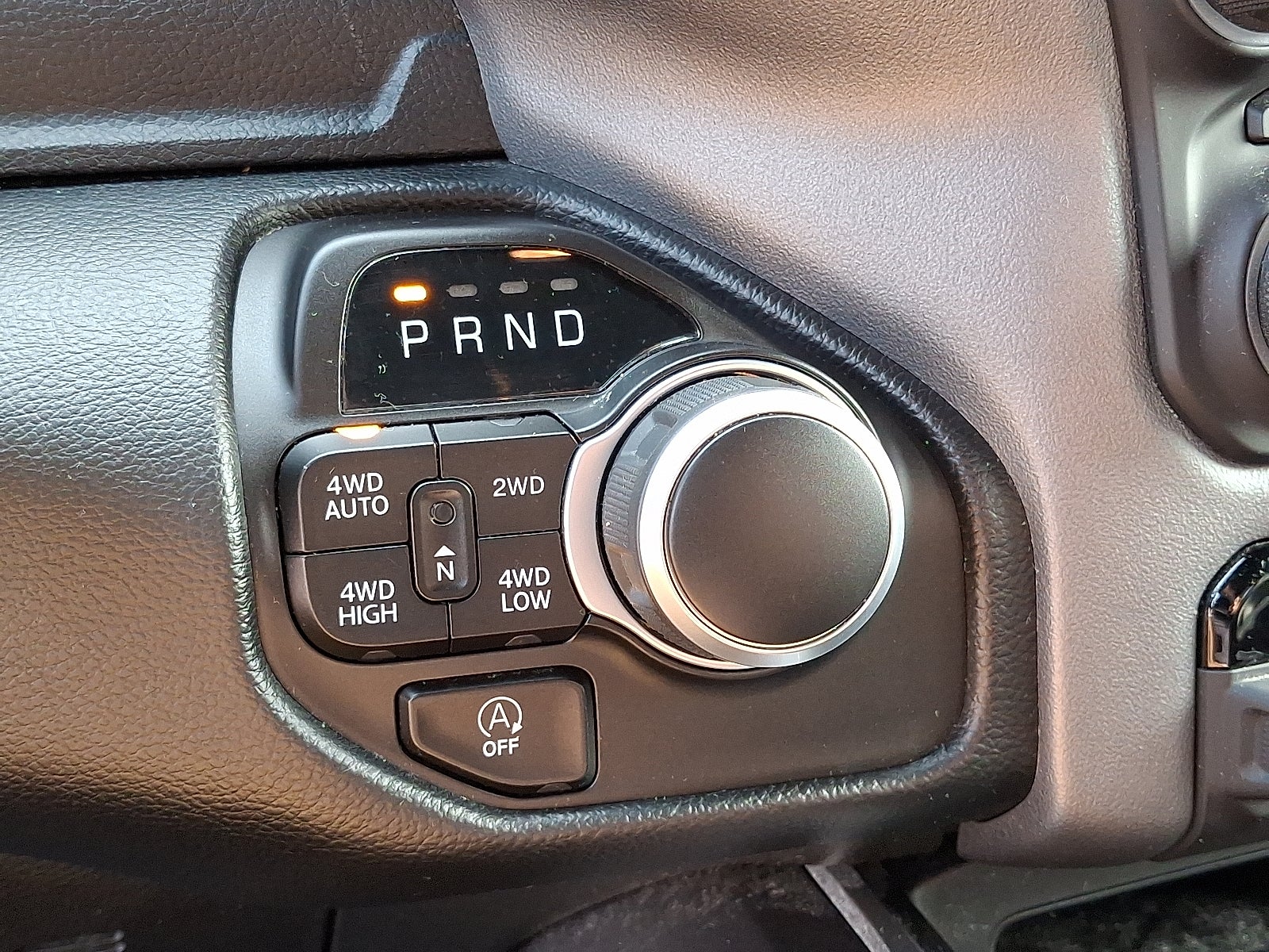 2022 RAM 1500 Big Horn Crew Cab 4x4 5'7" Box