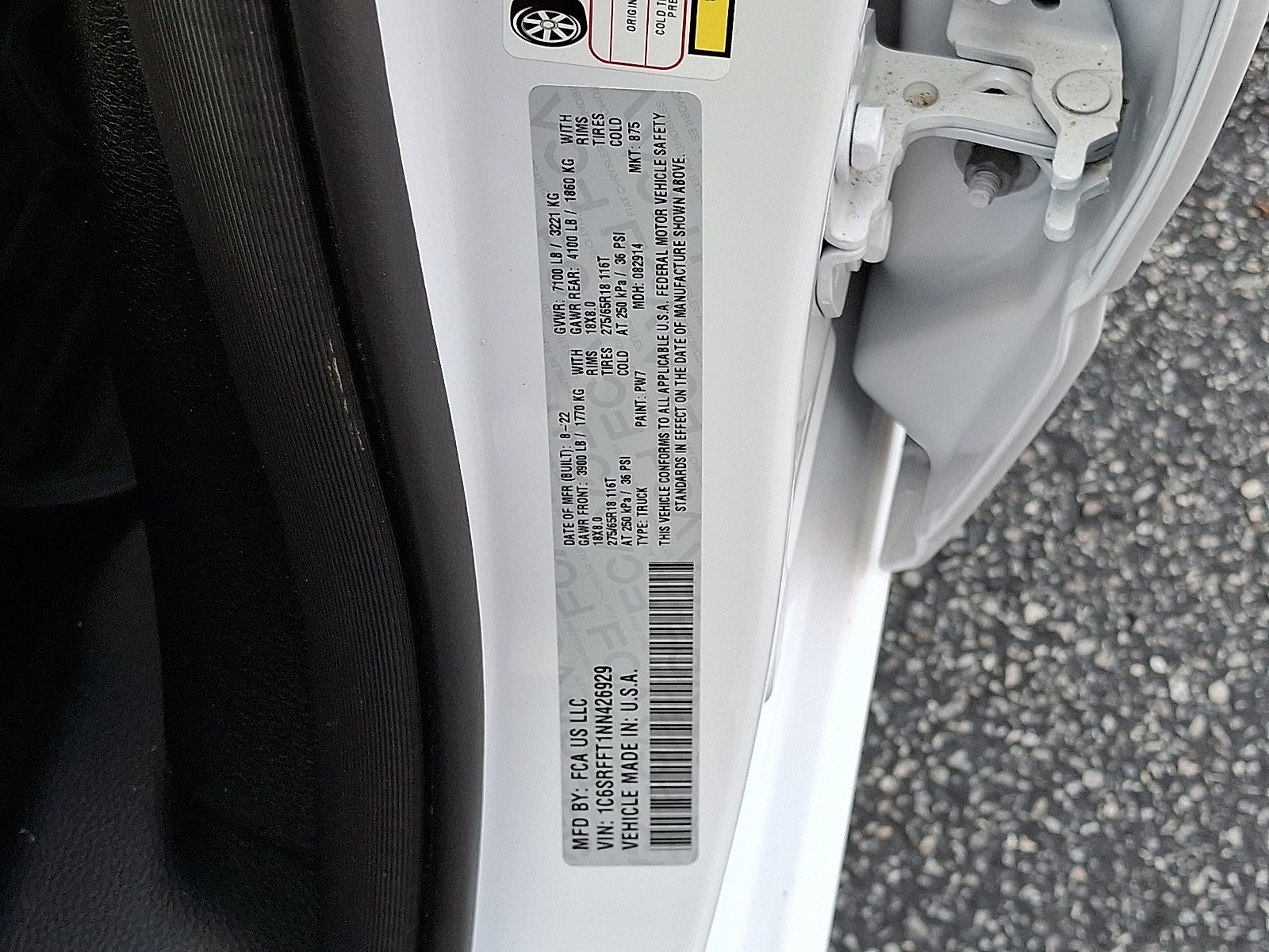 2022 RAM 1500 Big Horn Crew Cab 4x4 5'7" Box