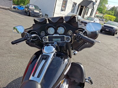 2013 Harley Davidson Electra Glide Ultra Limited Base