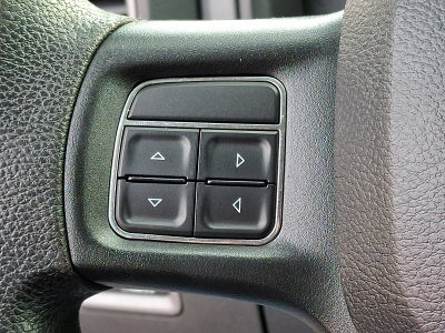 2017 RAM 1500 Express Crew Cab 4x4 5'7" Box