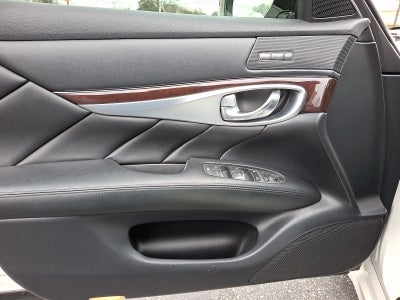 2016 INFINITI Q70 3.7X