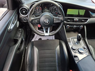 2017 Alfa Romeo Giulia Quadrifoglio Quadrifoglio RWD