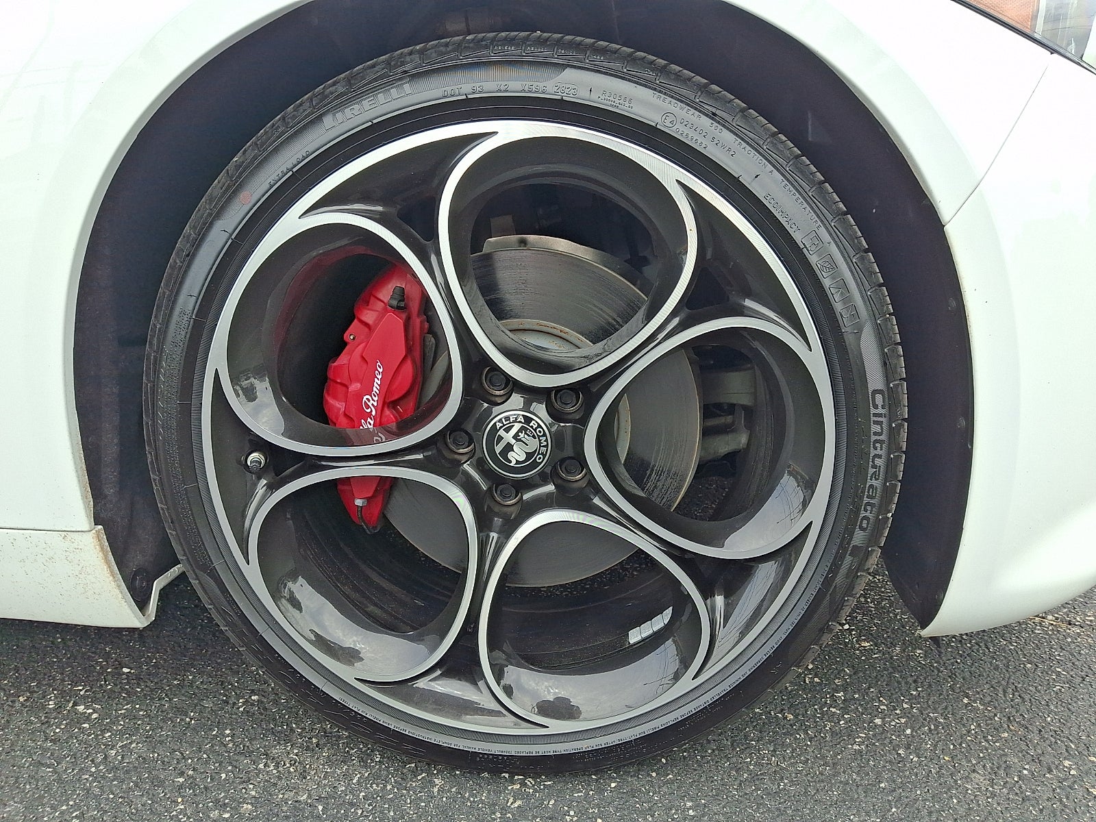 2024 Alfa Romeo Giulia Ti RWD