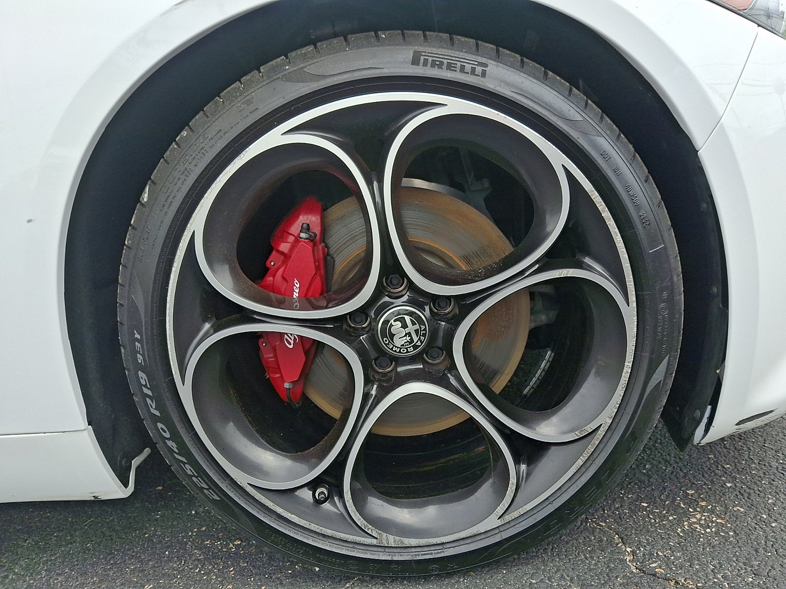 2023 Alfa Romeo Giulia Veloce RWD