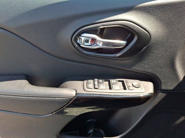 2023 Jeep Cherokee Altitude