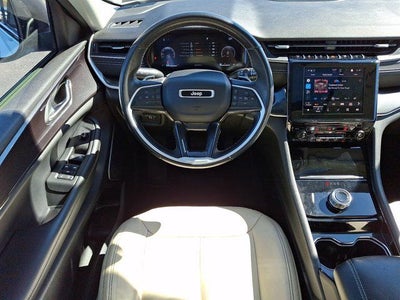 2022 Jeep Grand Cherokee Laredo