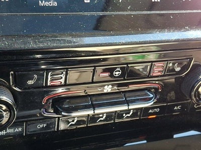 2022 Jeep Grand Cherokee Laredo