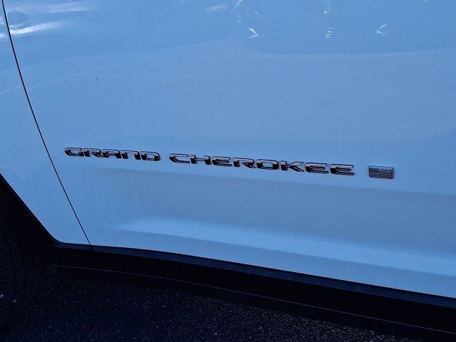 2022 Jeep Grand Cherokee Laredo