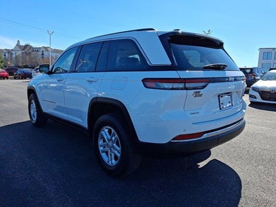 2022 Jeep Grand Cherokee Laredo
