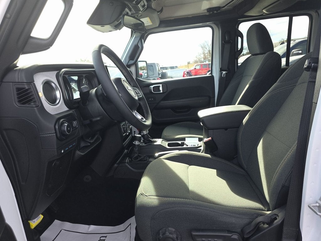 2025 Jeep Wrangler Sahara 4xe