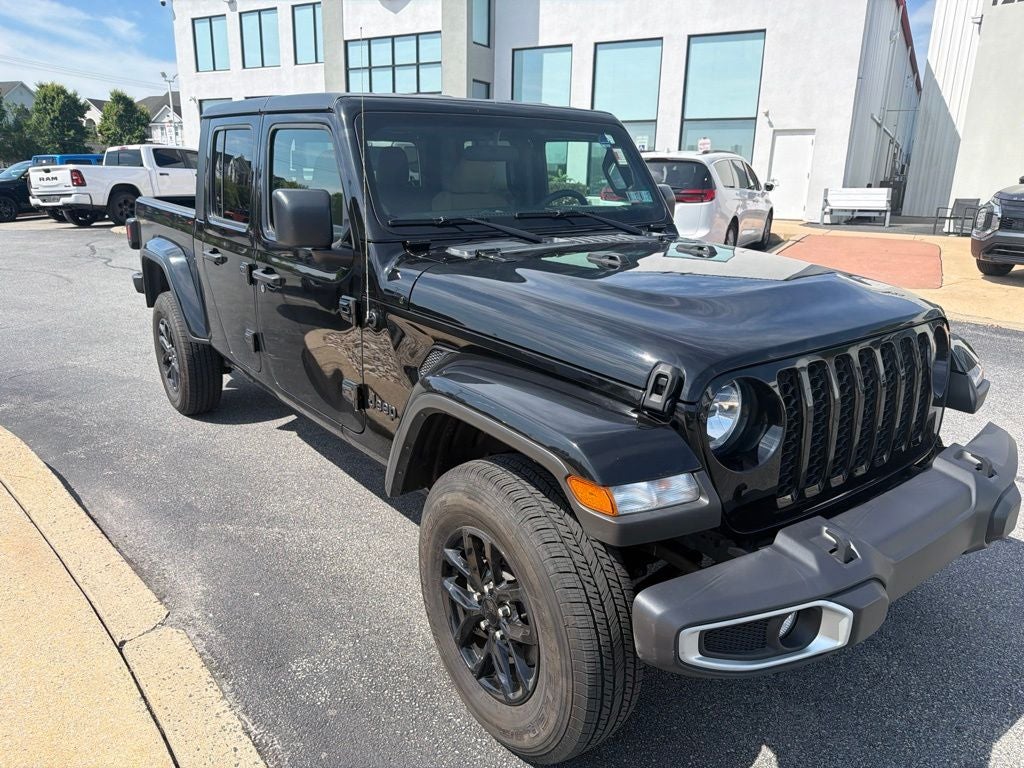 2023 Jeep Gladiator Sport S