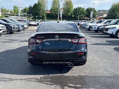 2019 Nissan Maxima SR