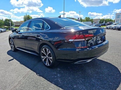 2022 Volkswagen Passat 2.0T SE