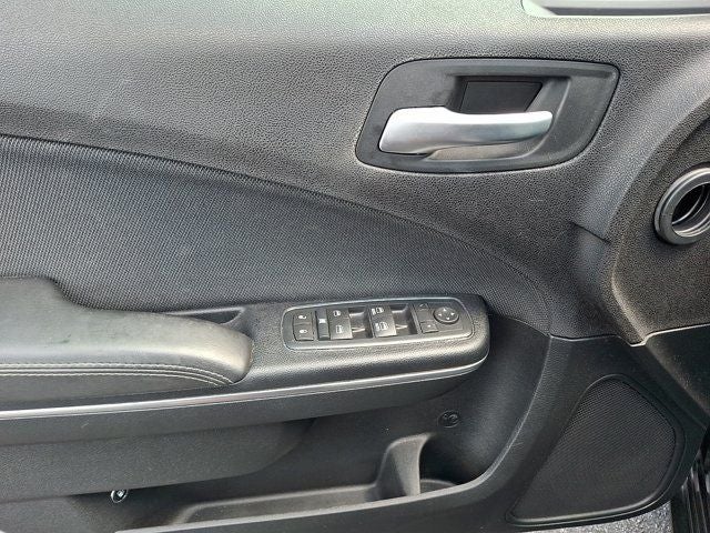 2016 Dodge Charger SE