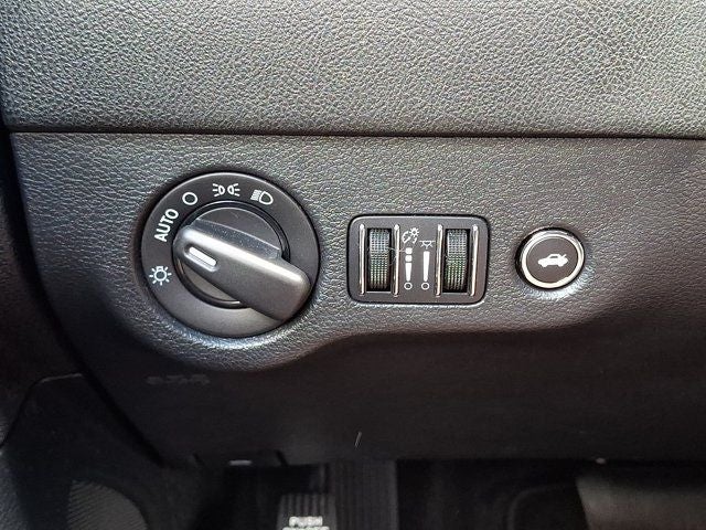 2016 Dodge Charger SE