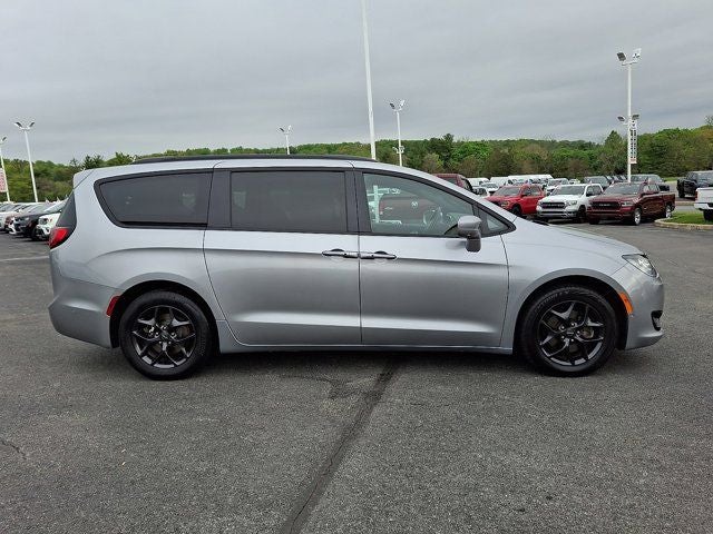 2019 Chrysler Pacifica Touring L Plus