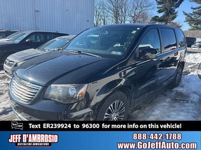 2014 Chrysler Town & Country S