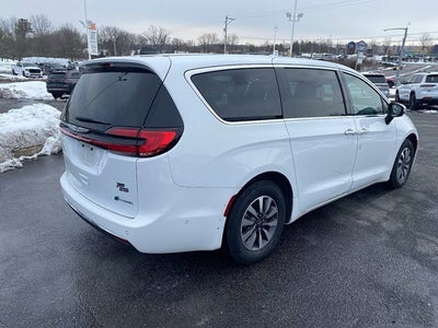 2023 Chrysler Pacifica Hybrid Touring L