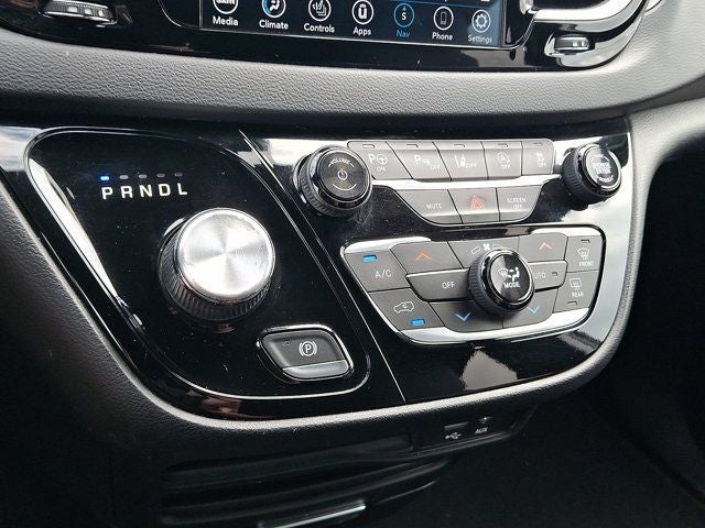 2020 Chrysler Pacifica Launch Edition