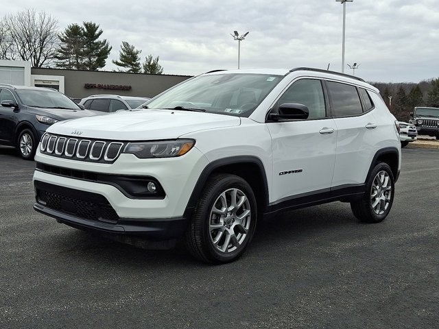 2022 Jeep Compass Latitude Lux