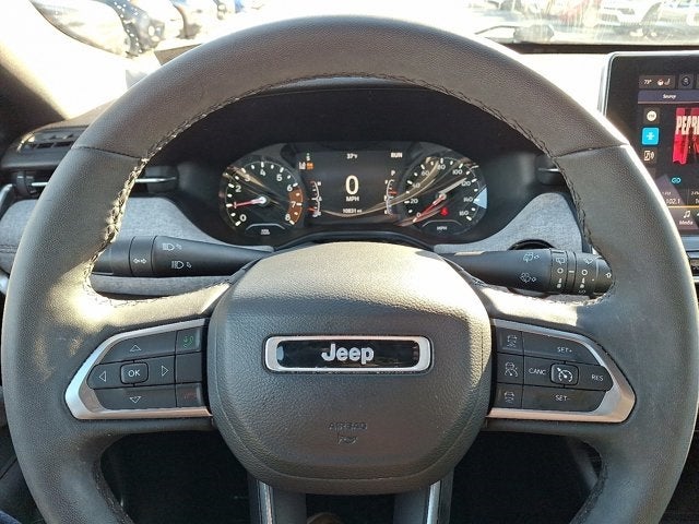 2023 Jeep Compass Latitude Lux