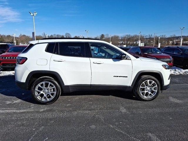 2023 Jeep Compass Latitude Lux