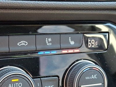 2022 Volkswagen Taos 1.5T SEL