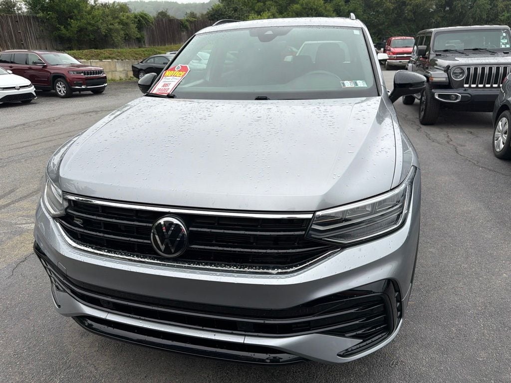 2022 Volkswagen Tiguan 2.0T SE R-Line Black