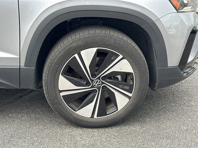 2024 Volkswagen Taos 1.5T SE