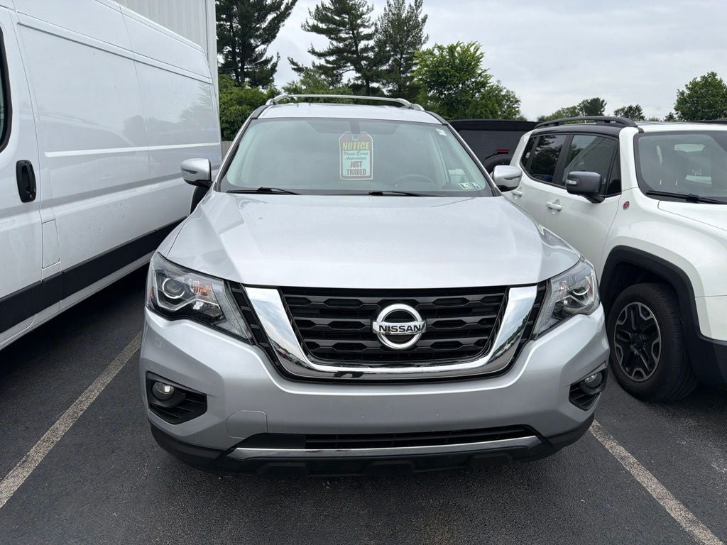 2020 Nissan Pathfinder SV