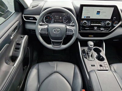 2024 Toyota Highlander XLE