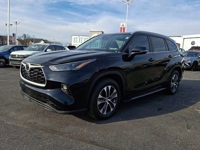 2023 Toyota Highlander XLE