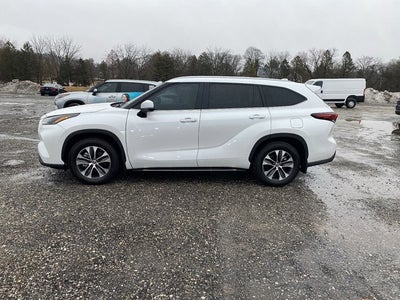 2024 Toyota Highlander XLE