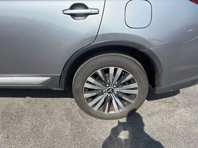2019 Mitsubishi Outlander ES