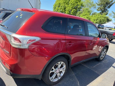 2015 Mitsubishi Outlander SE