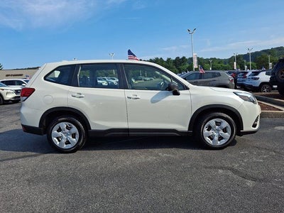 2022 Subaru Forester Base