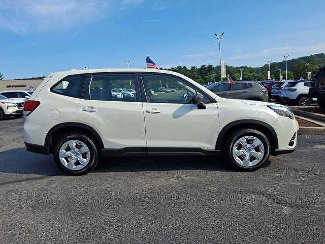 2022 Subaru Forester Base