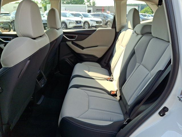2023 Subaru Forester Base