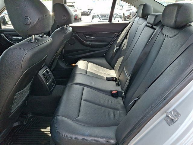 2018 BMW 3 Series 320i xDrive