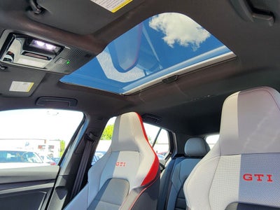 2024 Volkswagen Golf GTI Autobahn