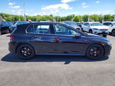 2024 Volkswagen Golf GTI Autobahn