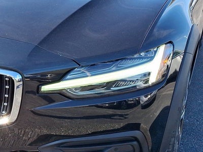 2020 Volvo V60 Cross Country T5