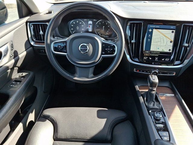 2020 Volvo V60 Cross Country T5