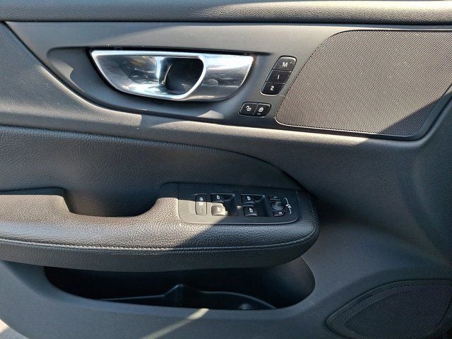 2020 Volvo V60 Cross Country T5