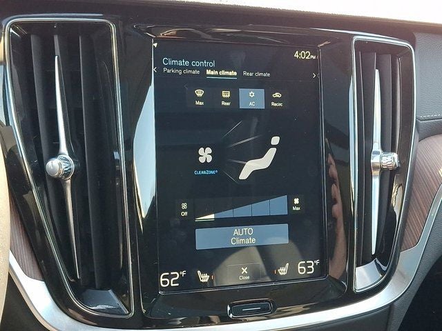 2020 Volvo V60 Cross Country T5